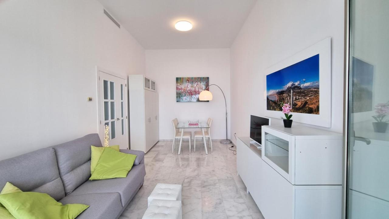 Lujoso apartamento en la planta 40 - Muy soleado Benidorm Exterior foto